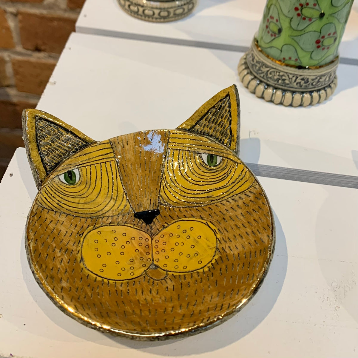 Ceramic Sarah Saunders Cat Trinket Dish - Tan Cat