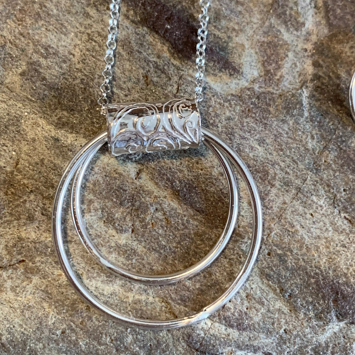 Silver Circular Pendant Necklace